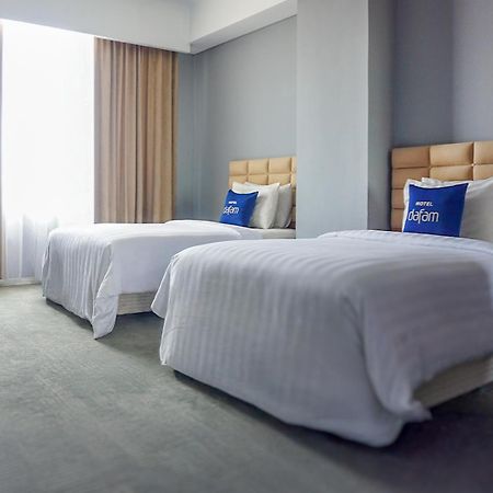 Hotel Dafam Pekanbaru Exterior foto